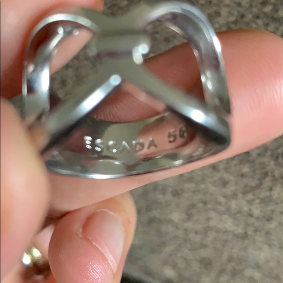 Escada 56 ring - Picture 3 of 3